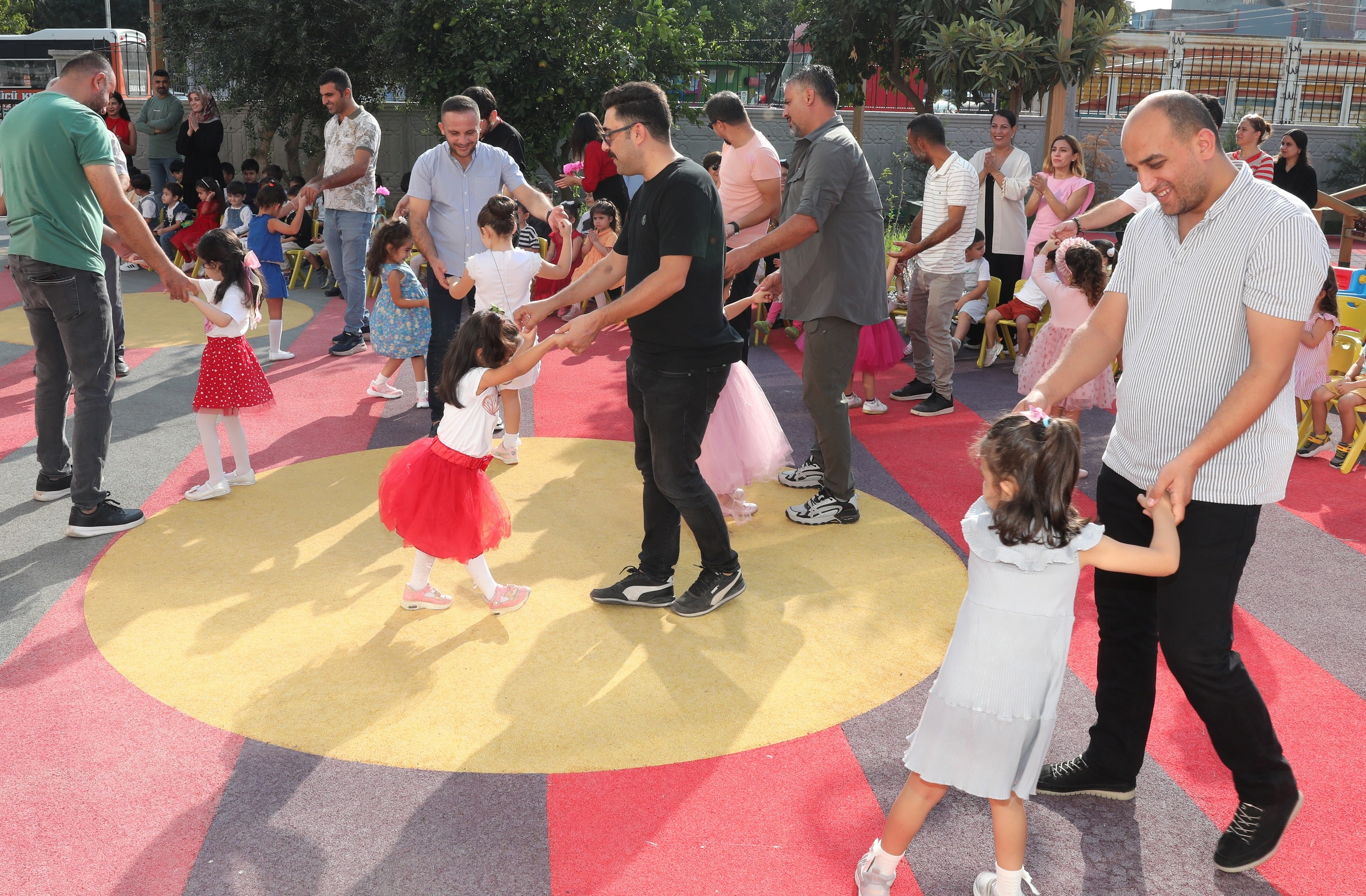 YÜREĞİR’DE DÜNYA KIZ ÇOCUKLARI GÜNÜ KREŞLERDE KUTLANDI