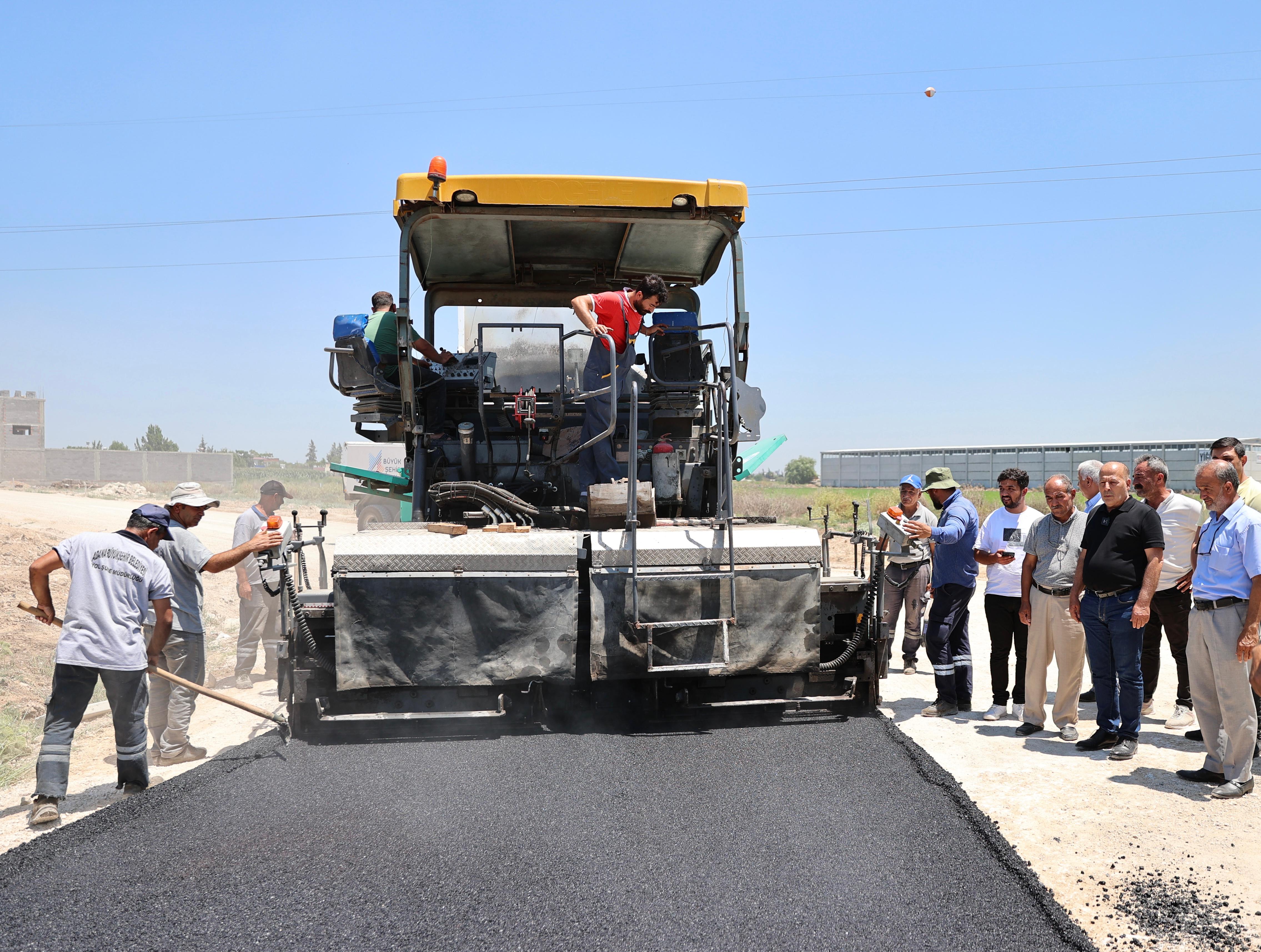 YÜREĞİR BELEDİYESİ 45 DERECE SICAKTA HİZMET ÜRETİYOR