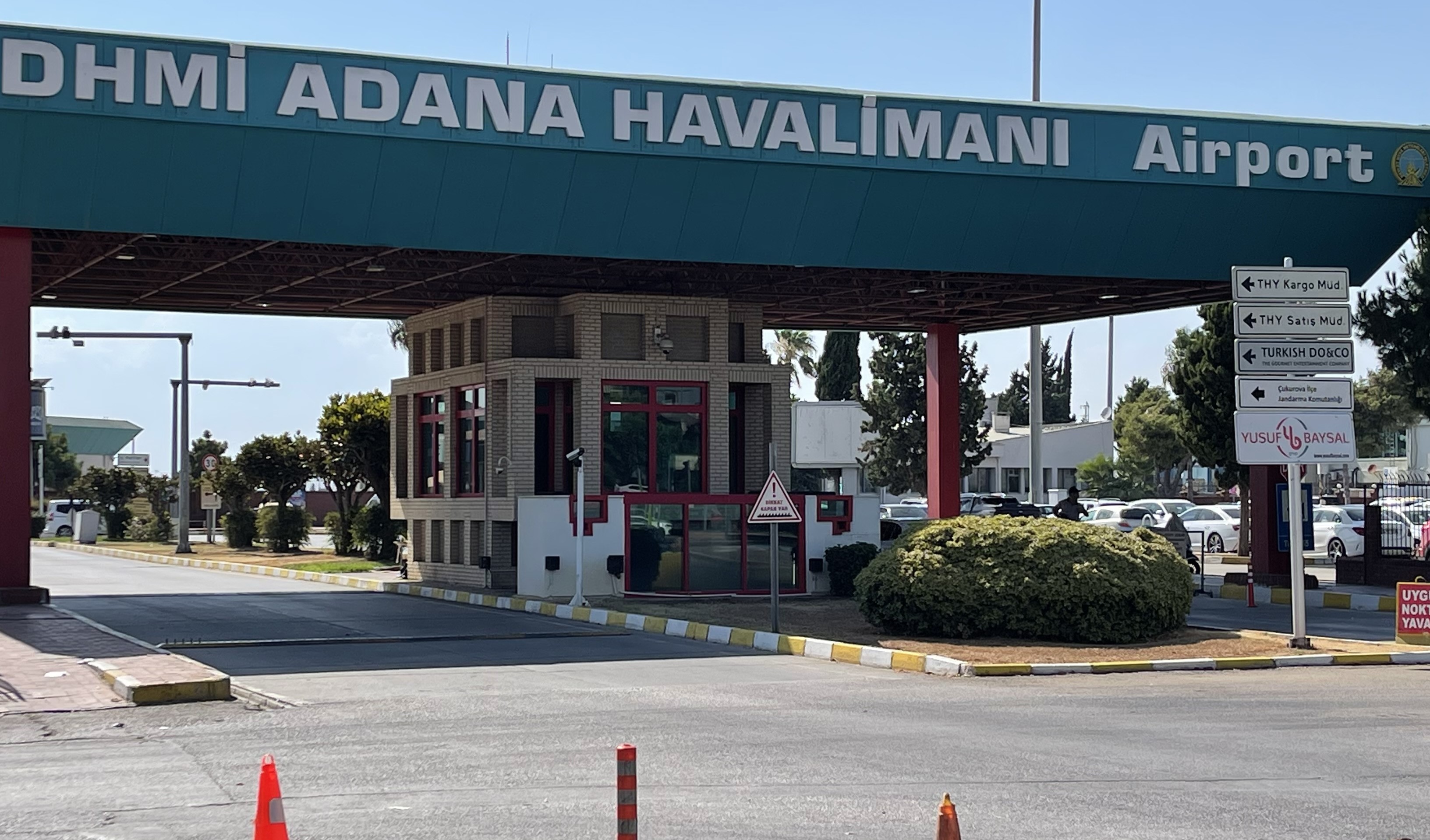 Ayhan Barut, Adana Havaalanı’nın kapatılmasına izin vermeyeceklerini söyledi