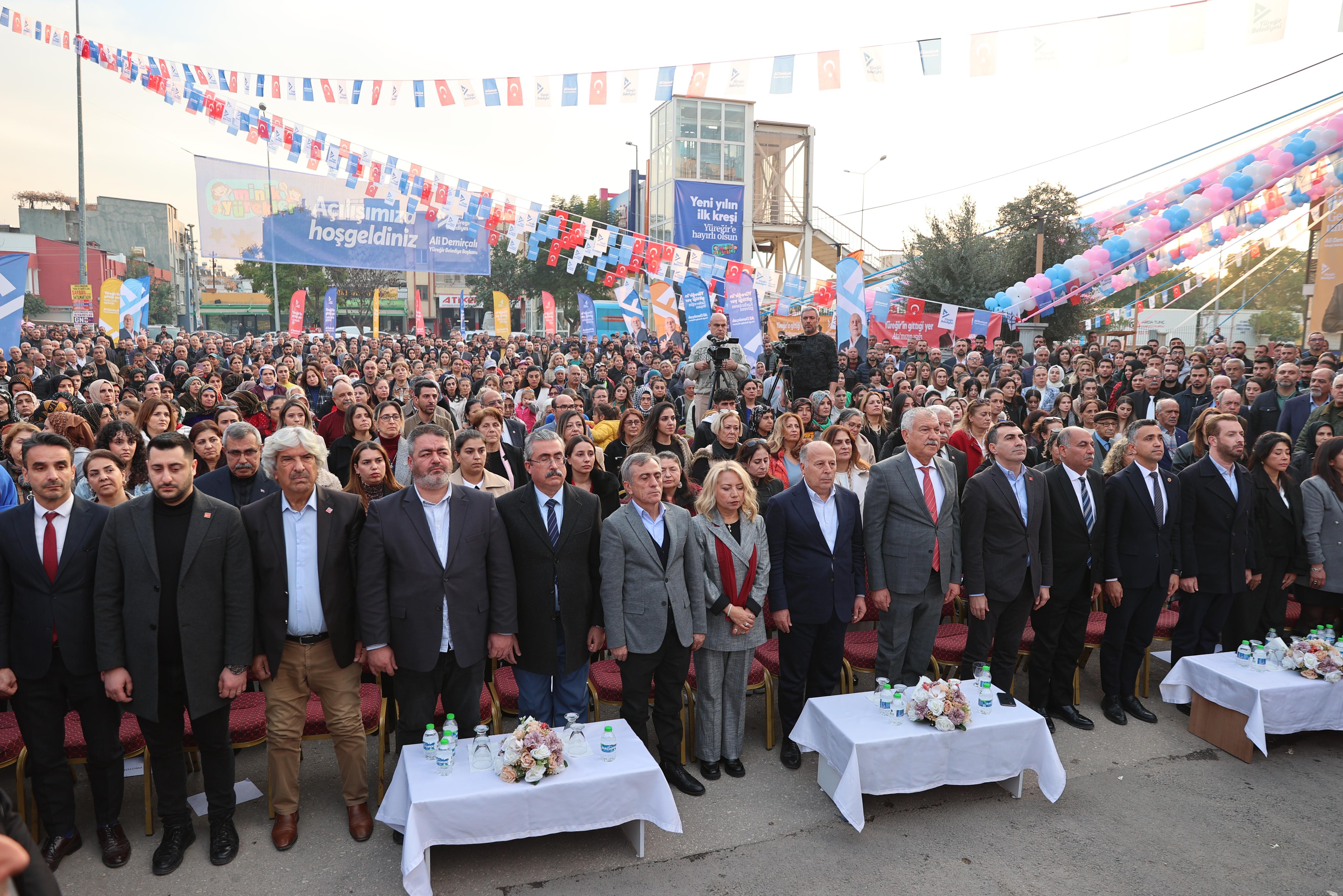 YÜREĞİR’DE GÖRKEMLİ KREŞ AÇILIŞI